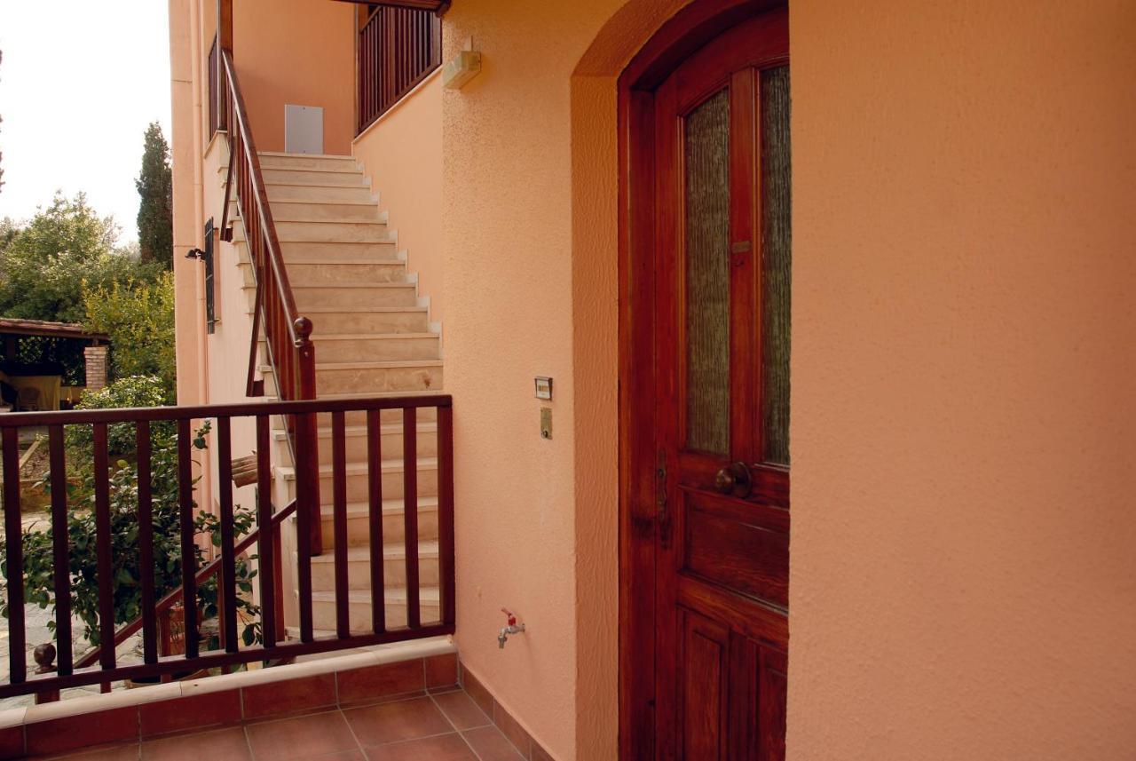 Corfu Club Apartmentsゴウヴィア エクステリア 写真