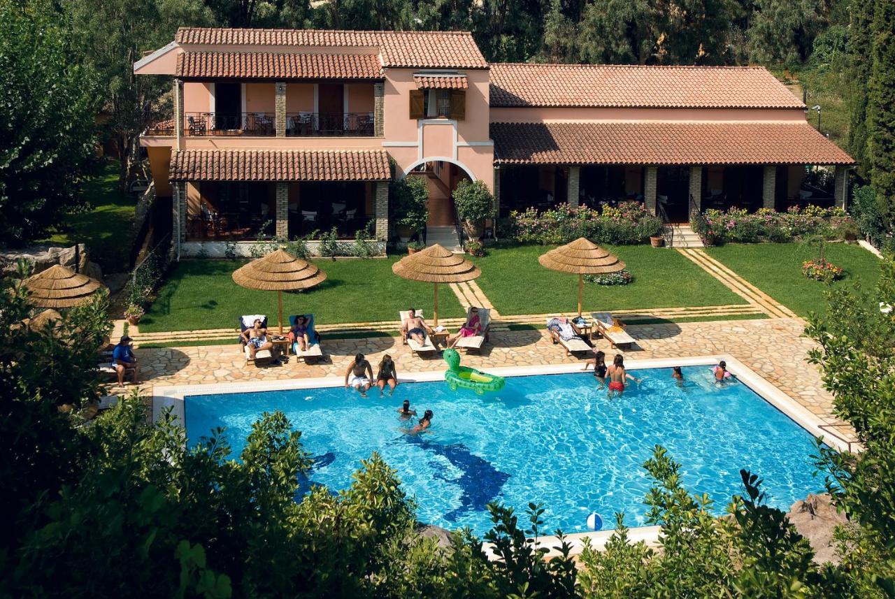 Corfu Club Apartmentsゴウヴィア エクステリア 写真